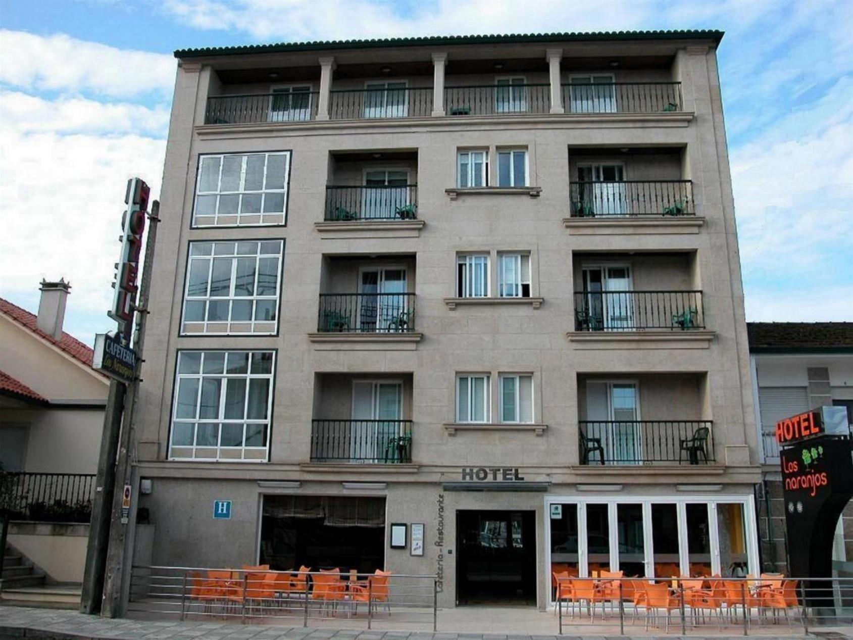 Hotel Los Naranjos A Revolta Exterior photo