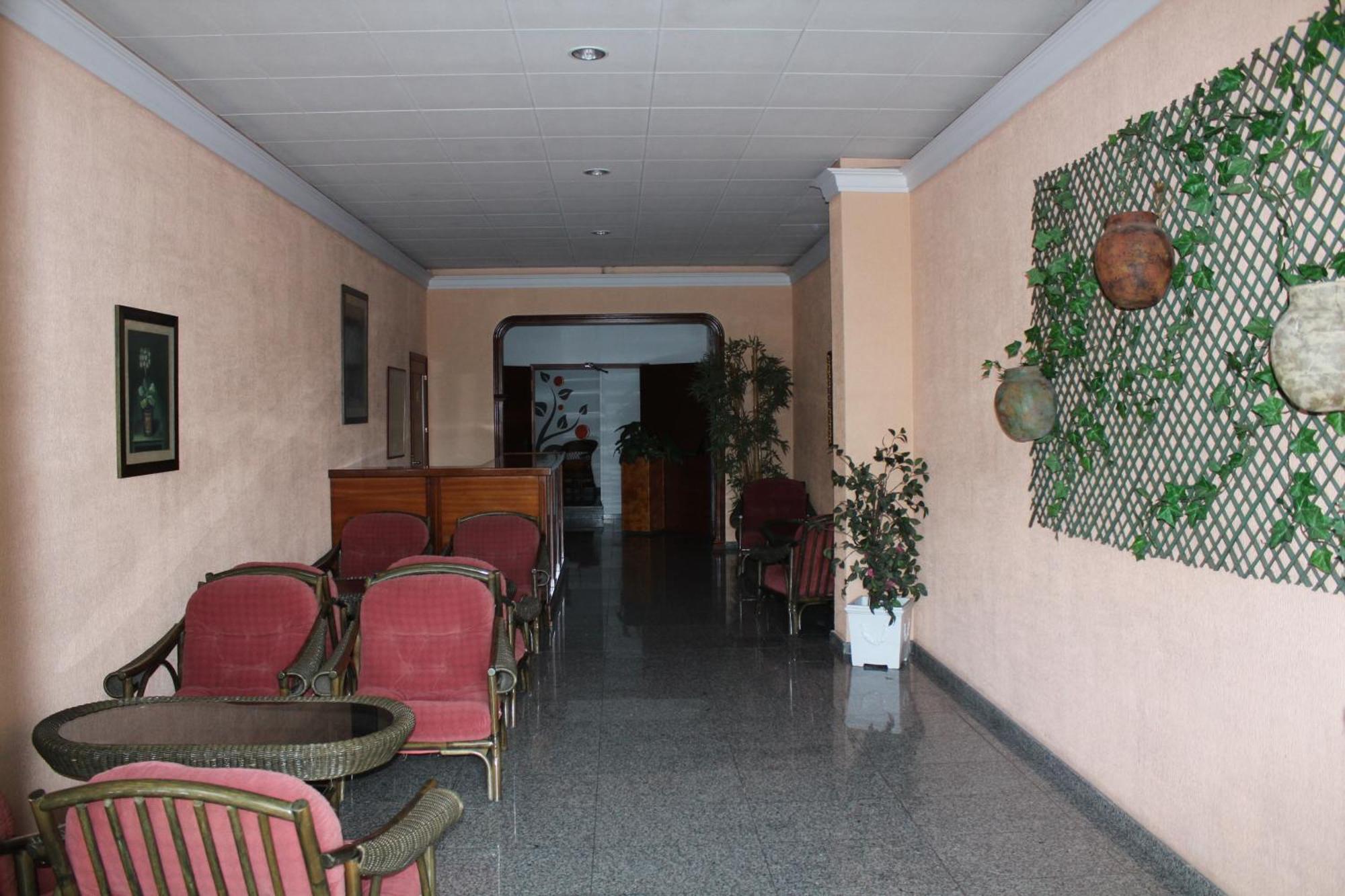 Hotel Los Naranjos A Revolta Exterior photo